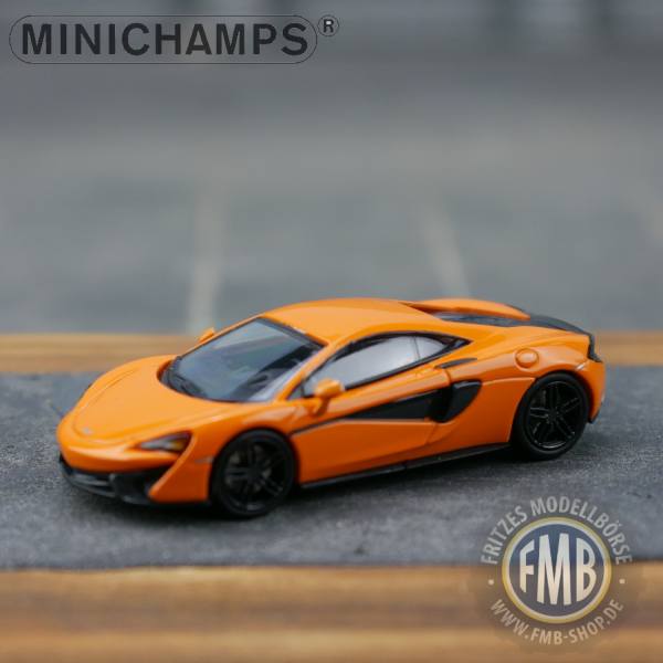 154541 - Minichamps - McLaren 570S Coupe, orange
