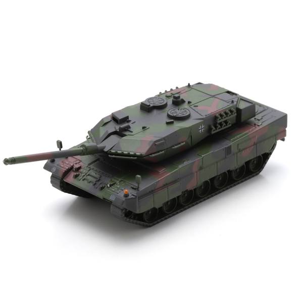 452680000 - Schuco - KMW Leopard 2A6 Kampfpanzer "Bundeswehr, flecktarn"