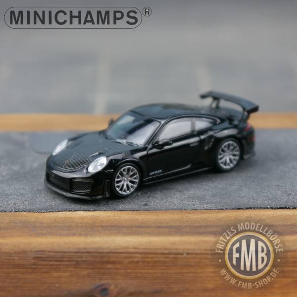 068125 - Minichamps - Porsche 911 GT2 RS (2018), schwarz / Carbon Fronthaube