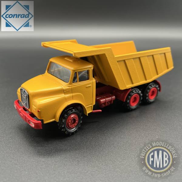 3035 - Conrad - MAN Diesel 3achs Hauber Muldenkipper,  gelb