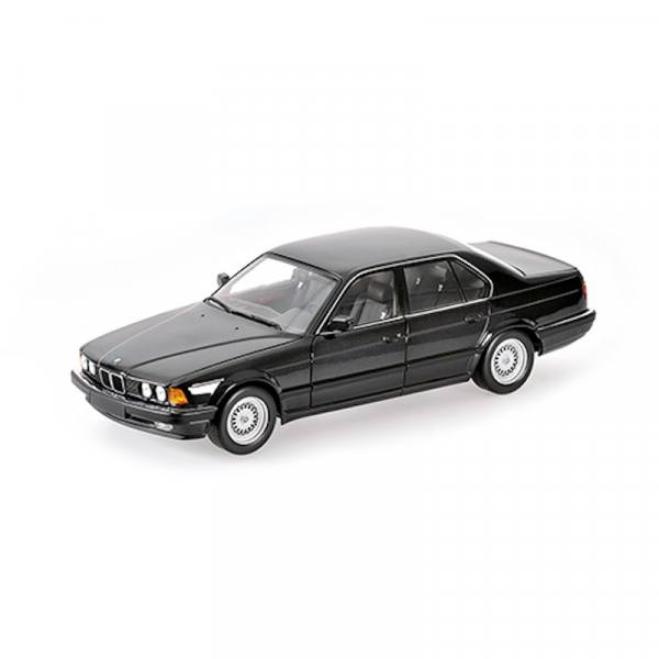 024204 - Minichamps - BMW 7er Limousine (E32 / 1986), schwarz metallic